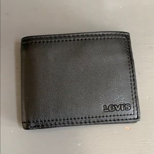 Levi’s men’s wallet